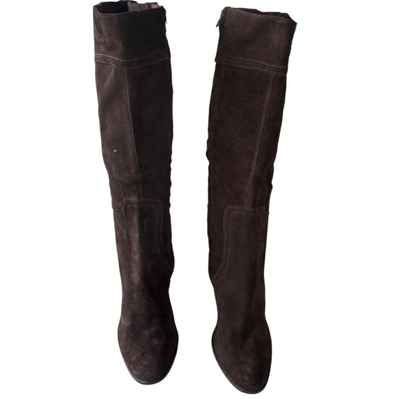 Van Eli Vero Cuoio Italian suede knee-high boots in rich chocolate brown. - Picture 1 of 7